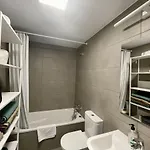Apartamento Downtown Estepona, Pool And