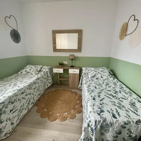 Downtown Estepona, Pool And Apartamento